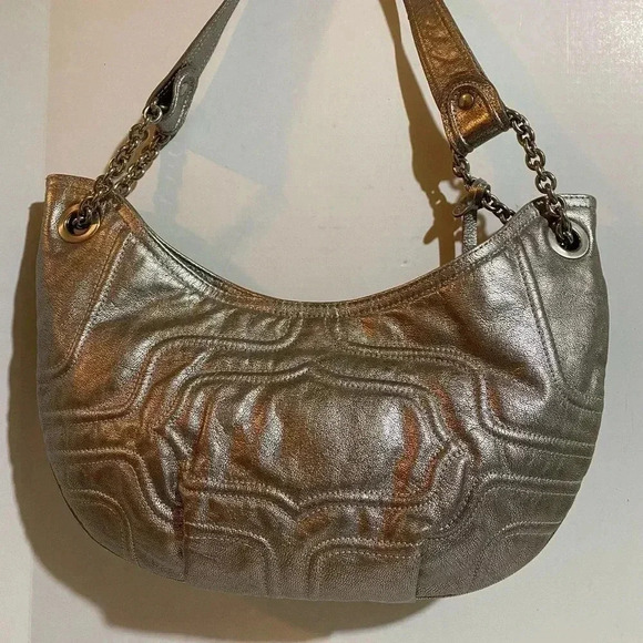 Stuart weitzman silver quilted metallic leather shoulder handbag - Picture 2 of 14